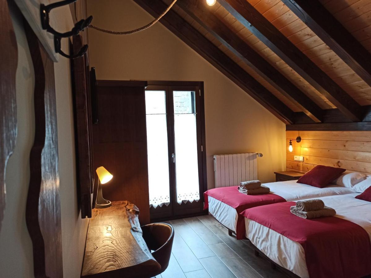 Casa Rural Elurkoia Исаба Экстерьер фото